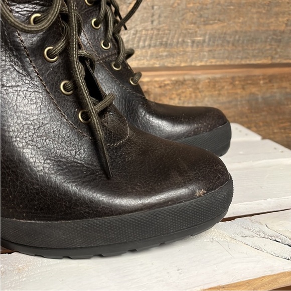 Timberland Camdale Field Lace Up Suede Heeled Boots Size 8.5 - Picture 3 of 10